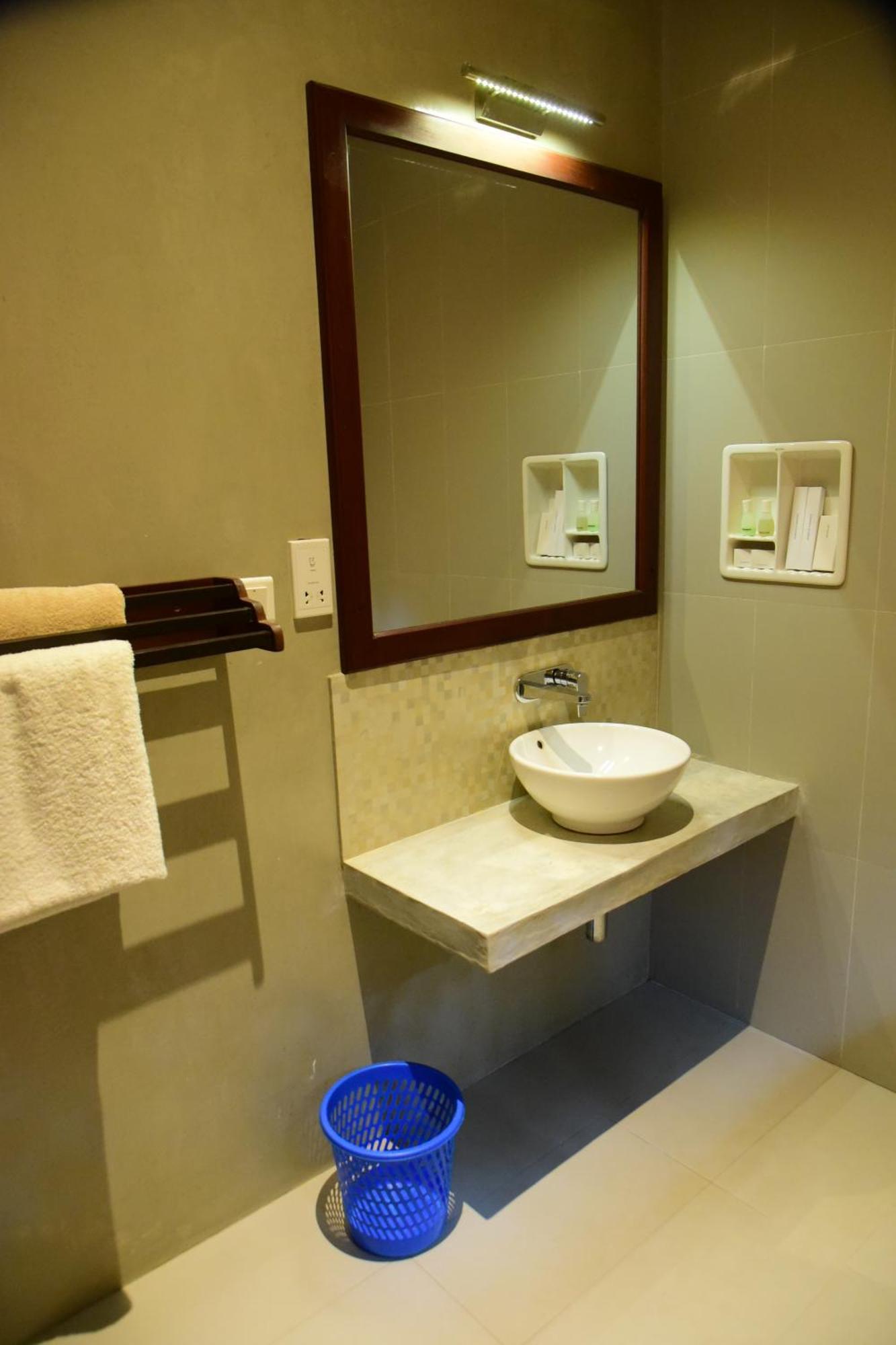 Tranquil Hotel Hikkaduwa Bagian luar foto
