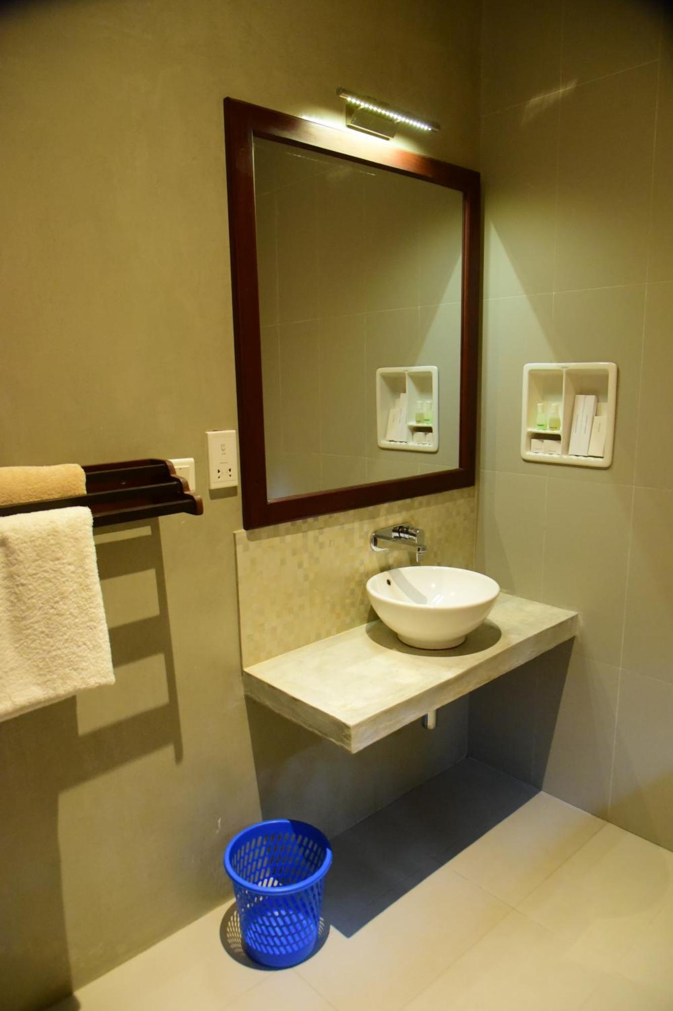 Tranquil Hotel Hikkaduwa Bagian luar foto
