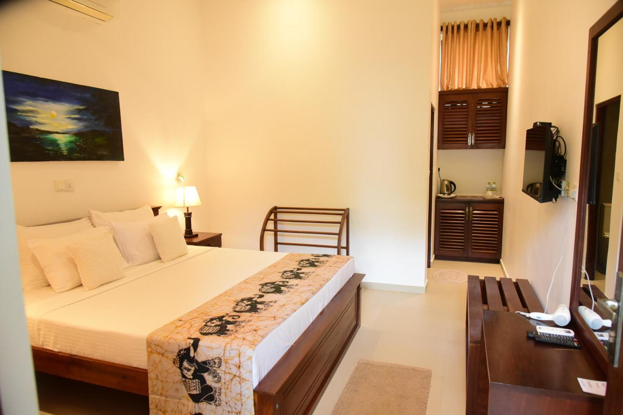 Tranquil Hotel Hikkaduwa Bagian luar foto